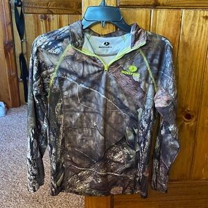 Dark camo long-sleeve for kids.